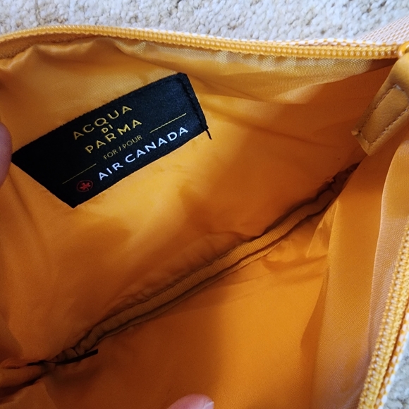 Acqua di Parma x Air Canada toiletries cosmetic bag - Picture 8 of 11